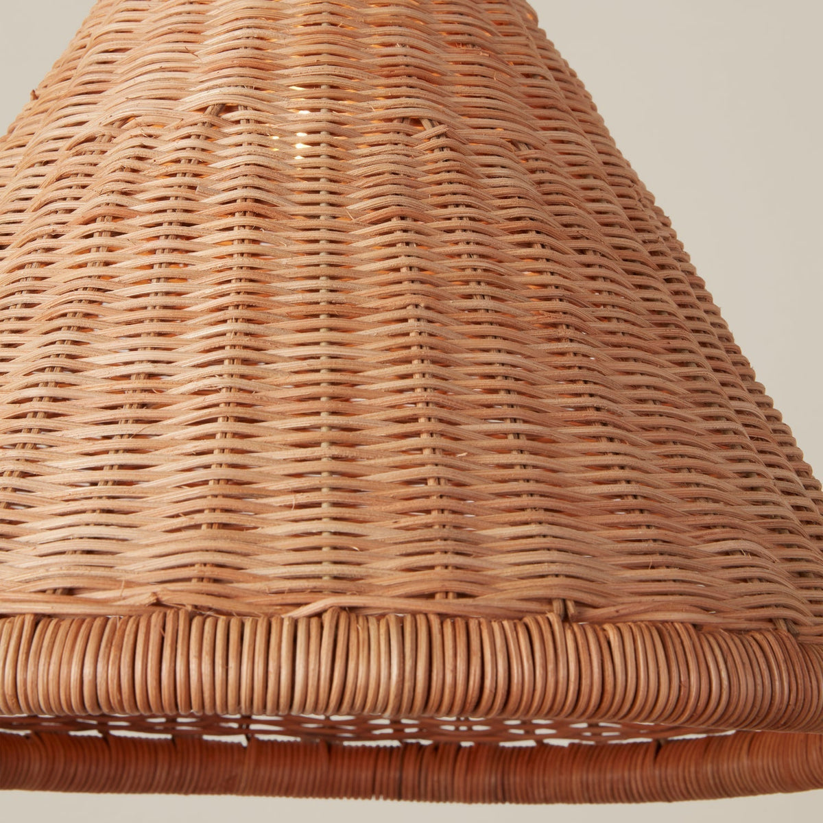 Kasbah hanglamp van rotan met conische vorm