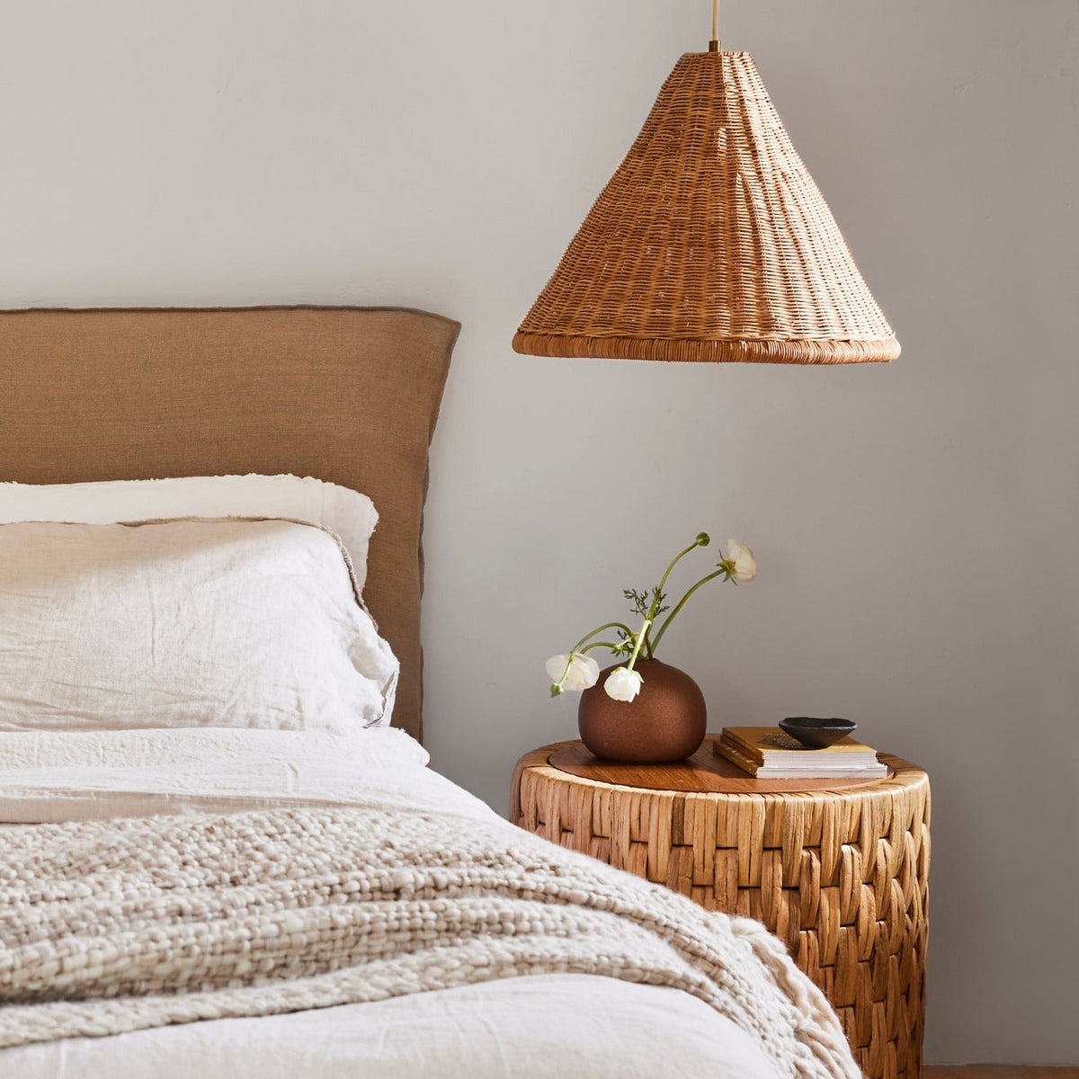 Kasbah hanglamp van rotan met conische vorm