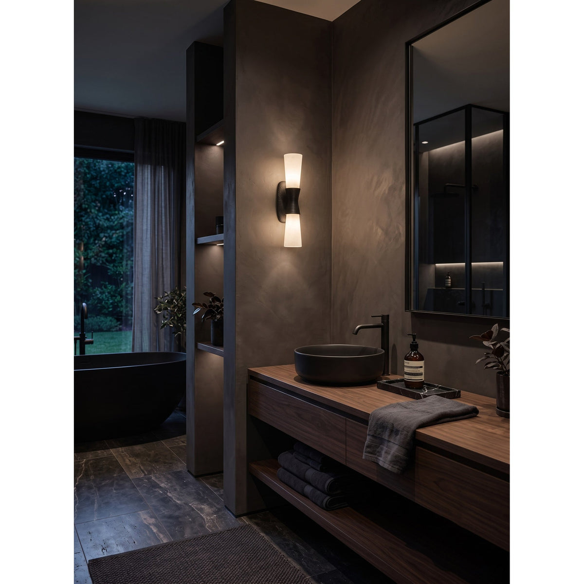 Sorenaine wandlamp