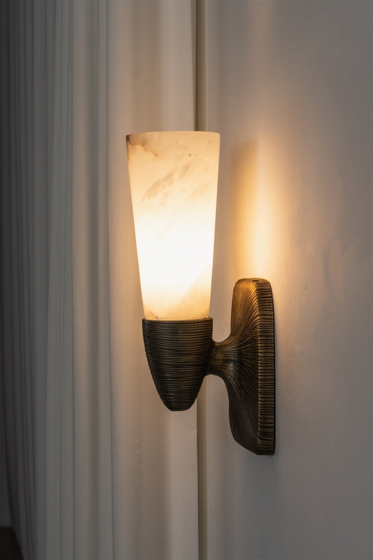 Sorenaine wandlamp