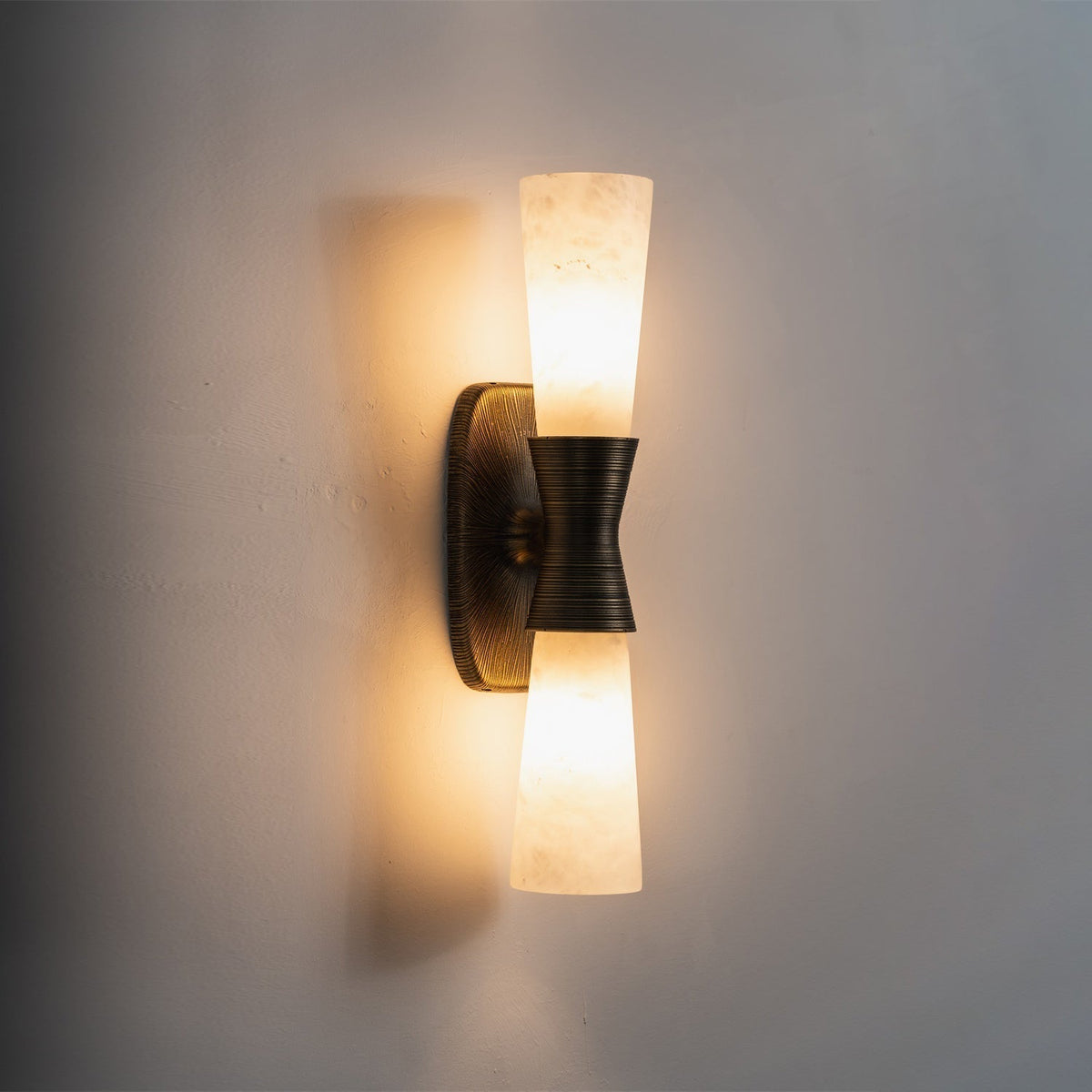 Sorenaine wandlamp