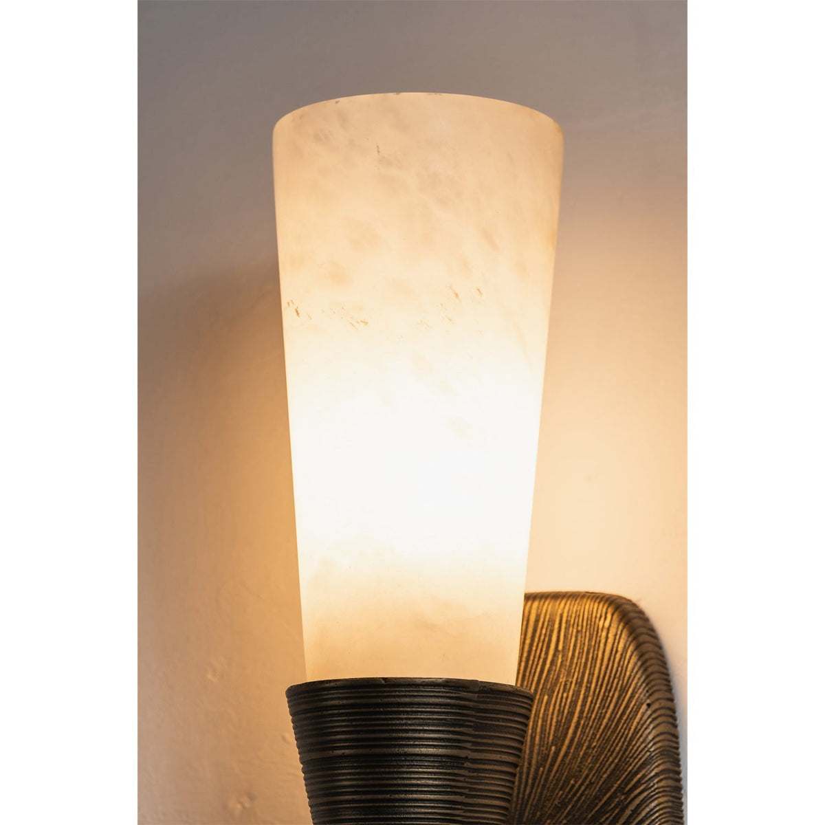 Sorenaine wandlamp