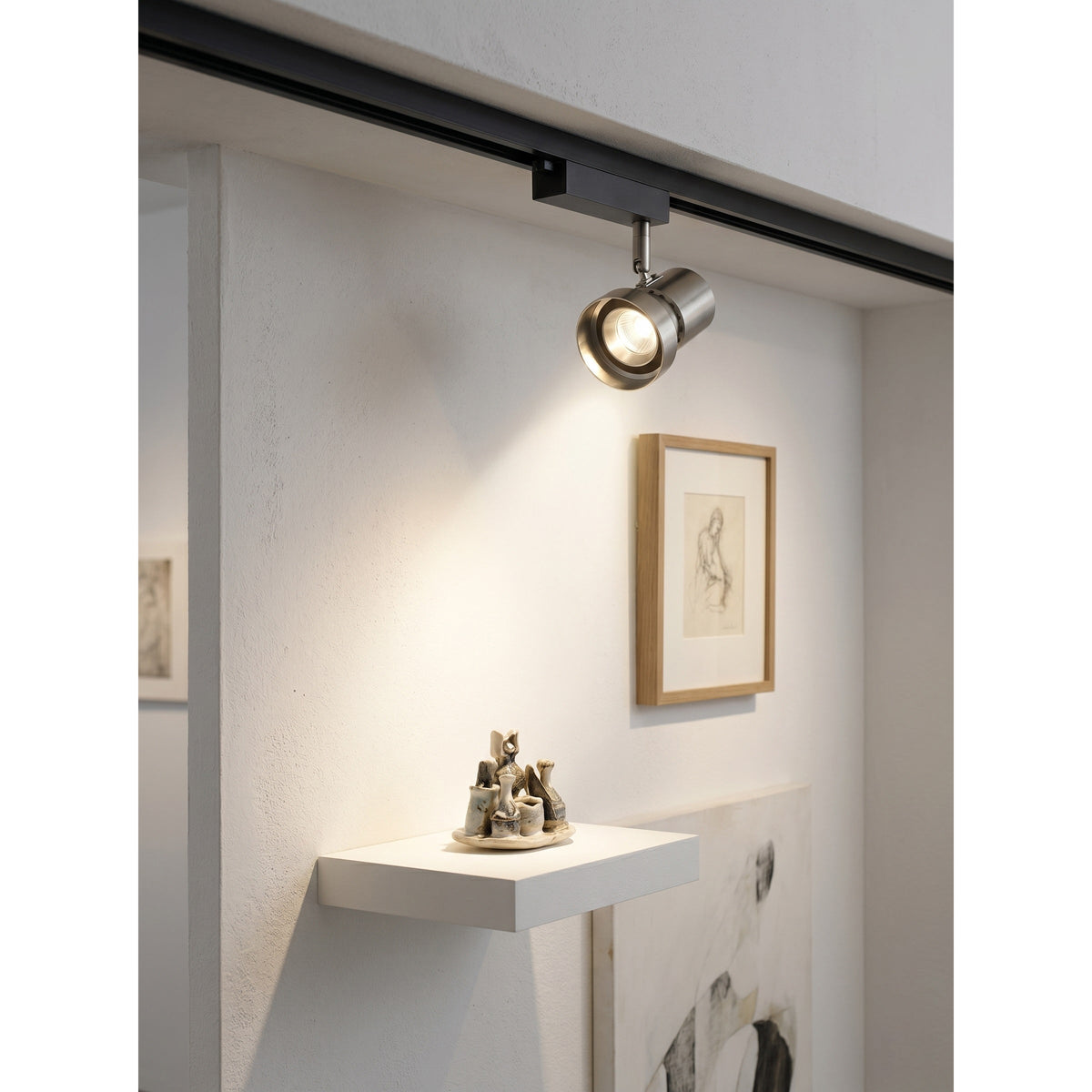 Kiann tracklamp
