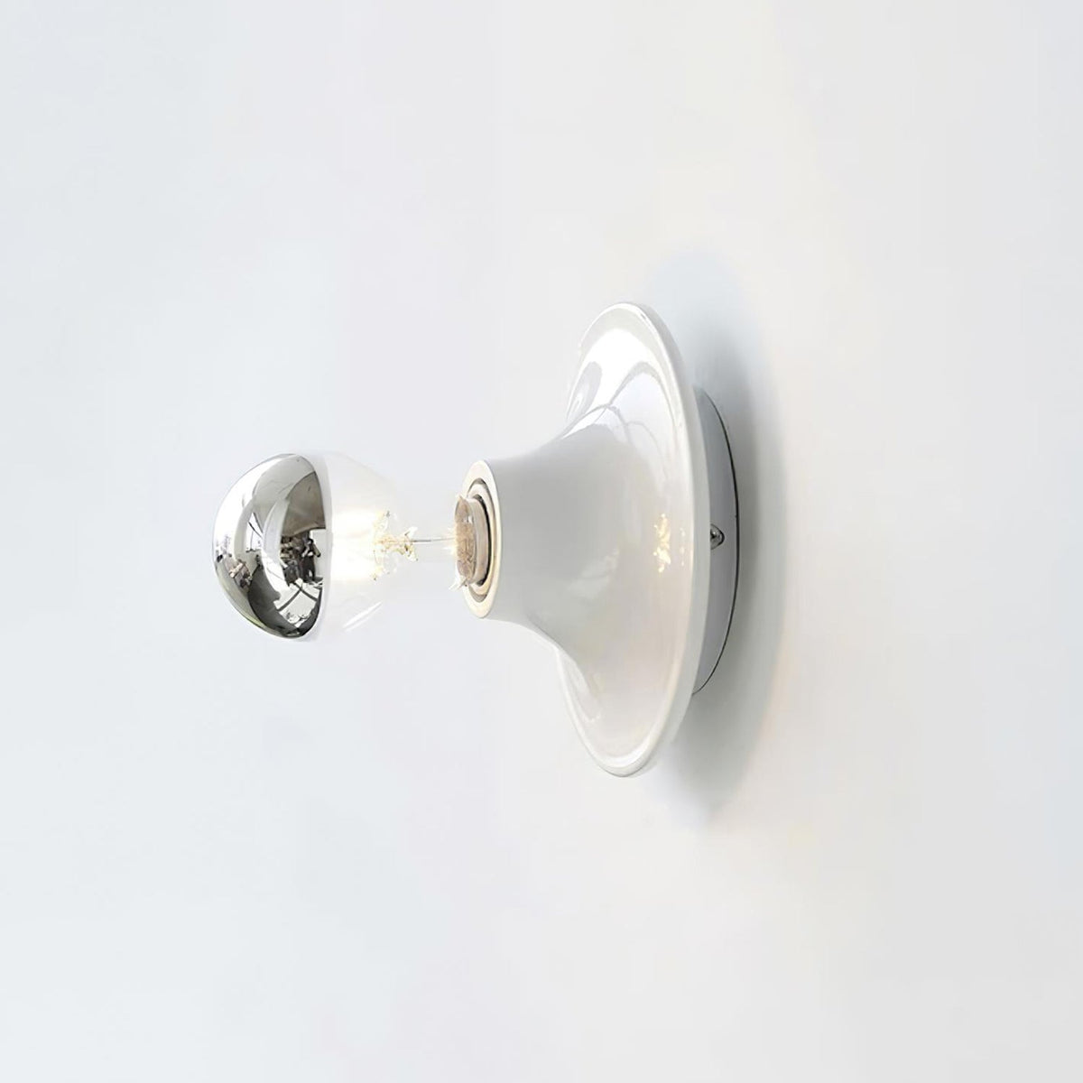Lioreielle wandlamp geel