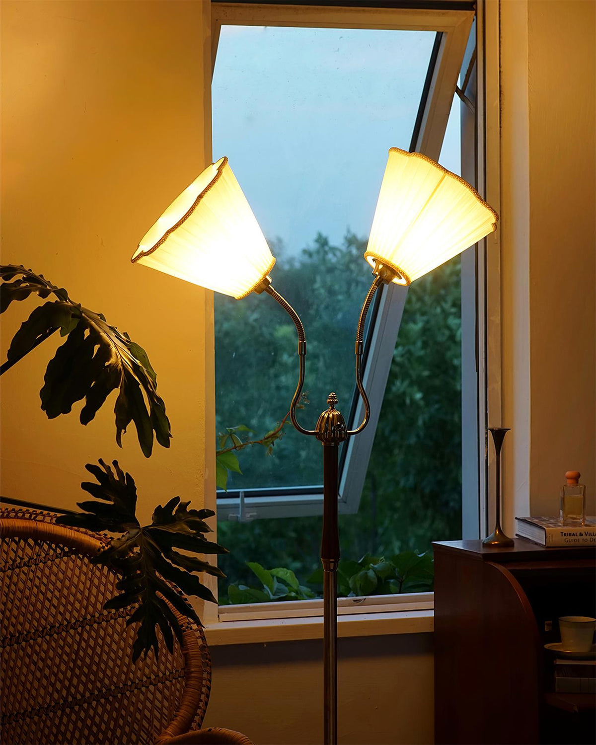 Noruia vloerlamp