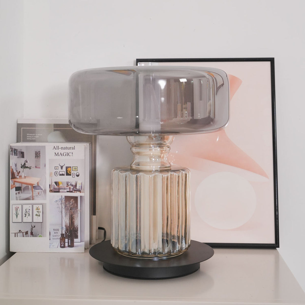 Svora moderne tafellamp van rookgrijs glas