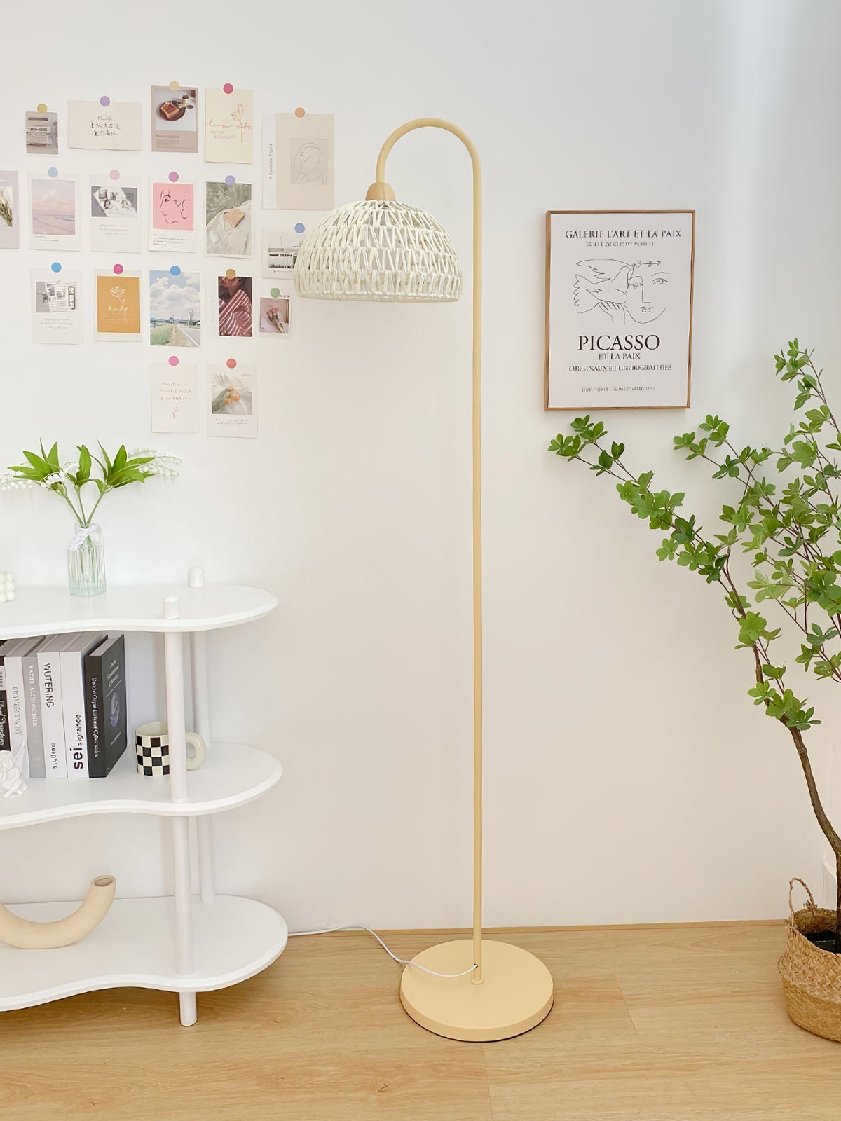 Tor vloerlamp minimalistisch beige
