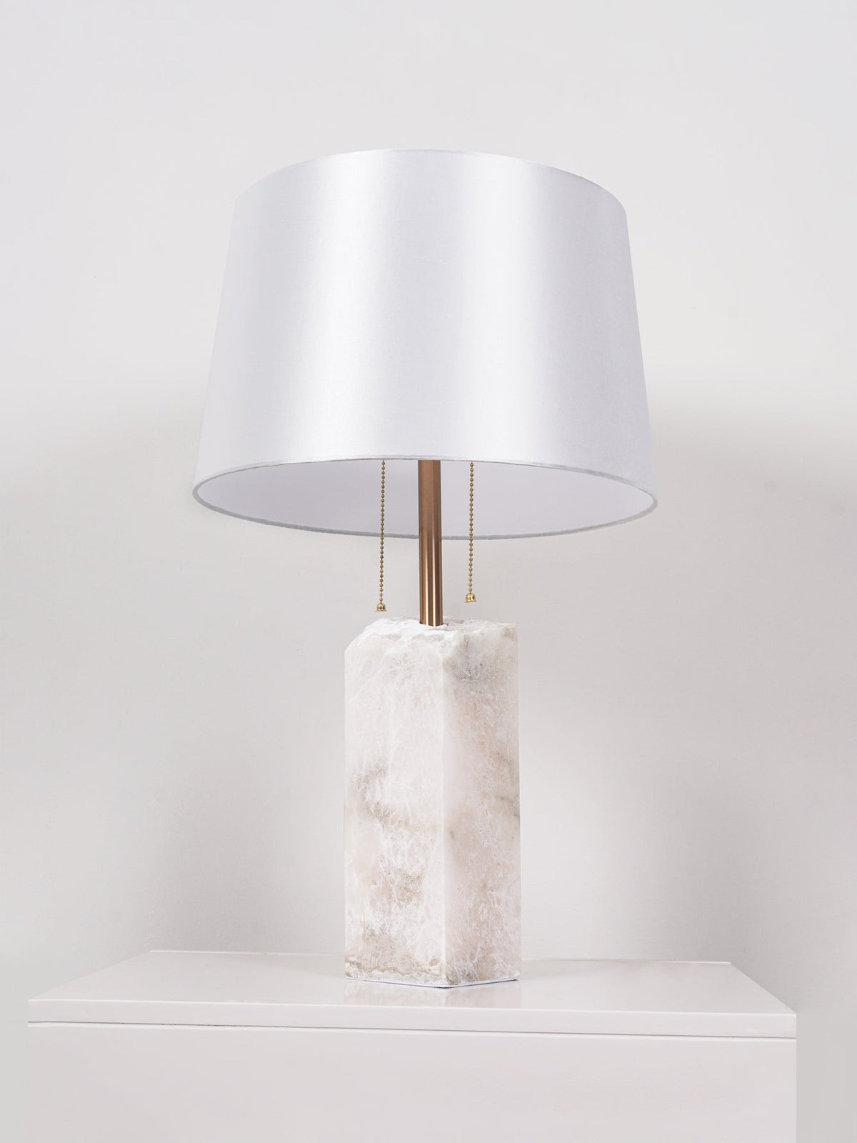 Gaveth Minimalistische tafellamp in albast