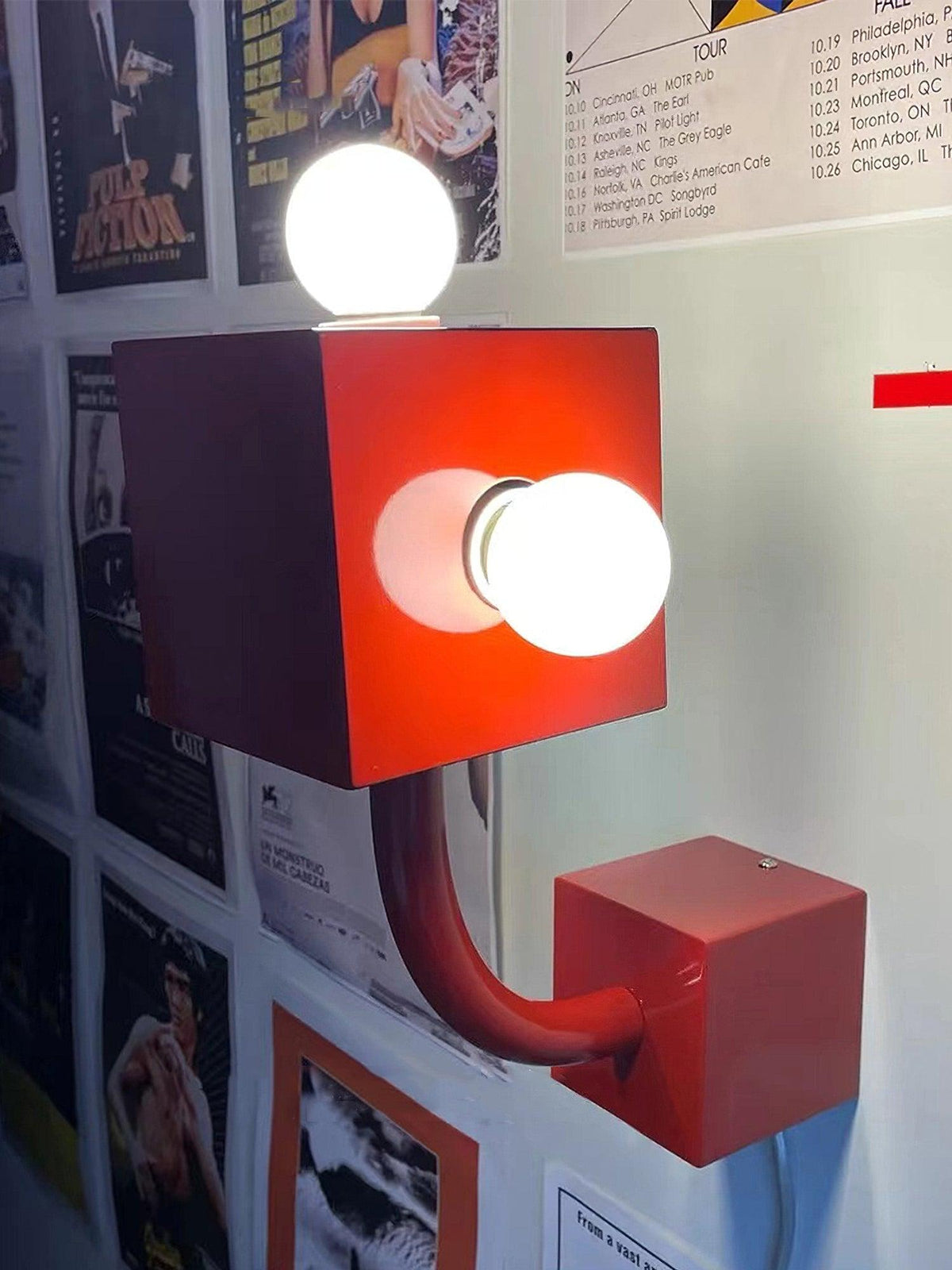 Brenna Individual Creativity Rode Kubus wandlamp
