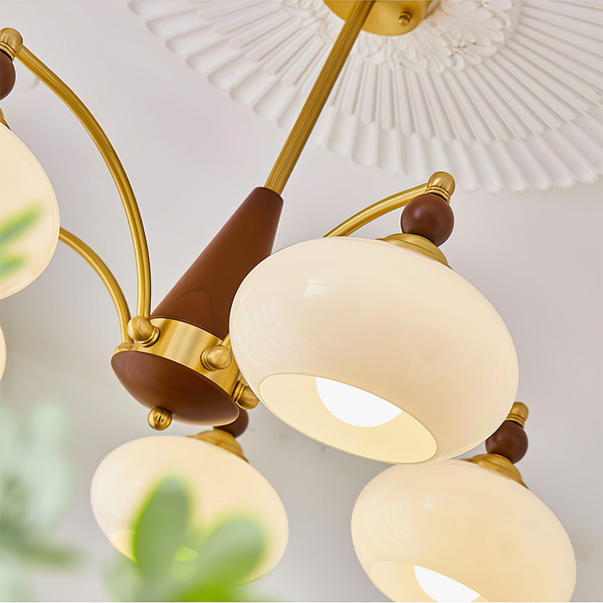 Vevely Retro hanglamp van messing met gele glasbol