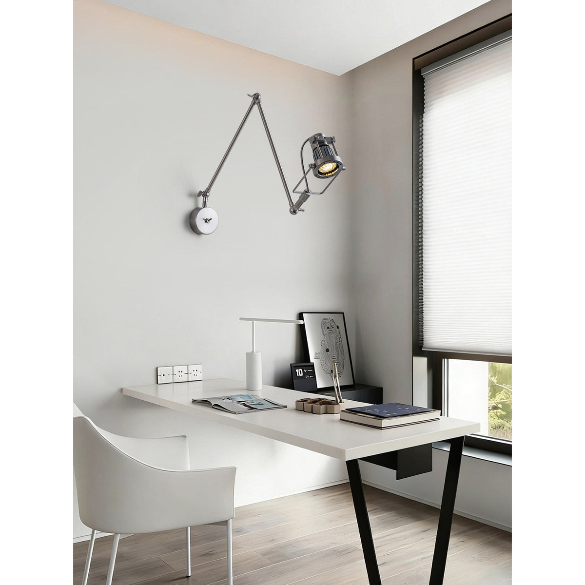 Reznor verstelbare arm wandlamp