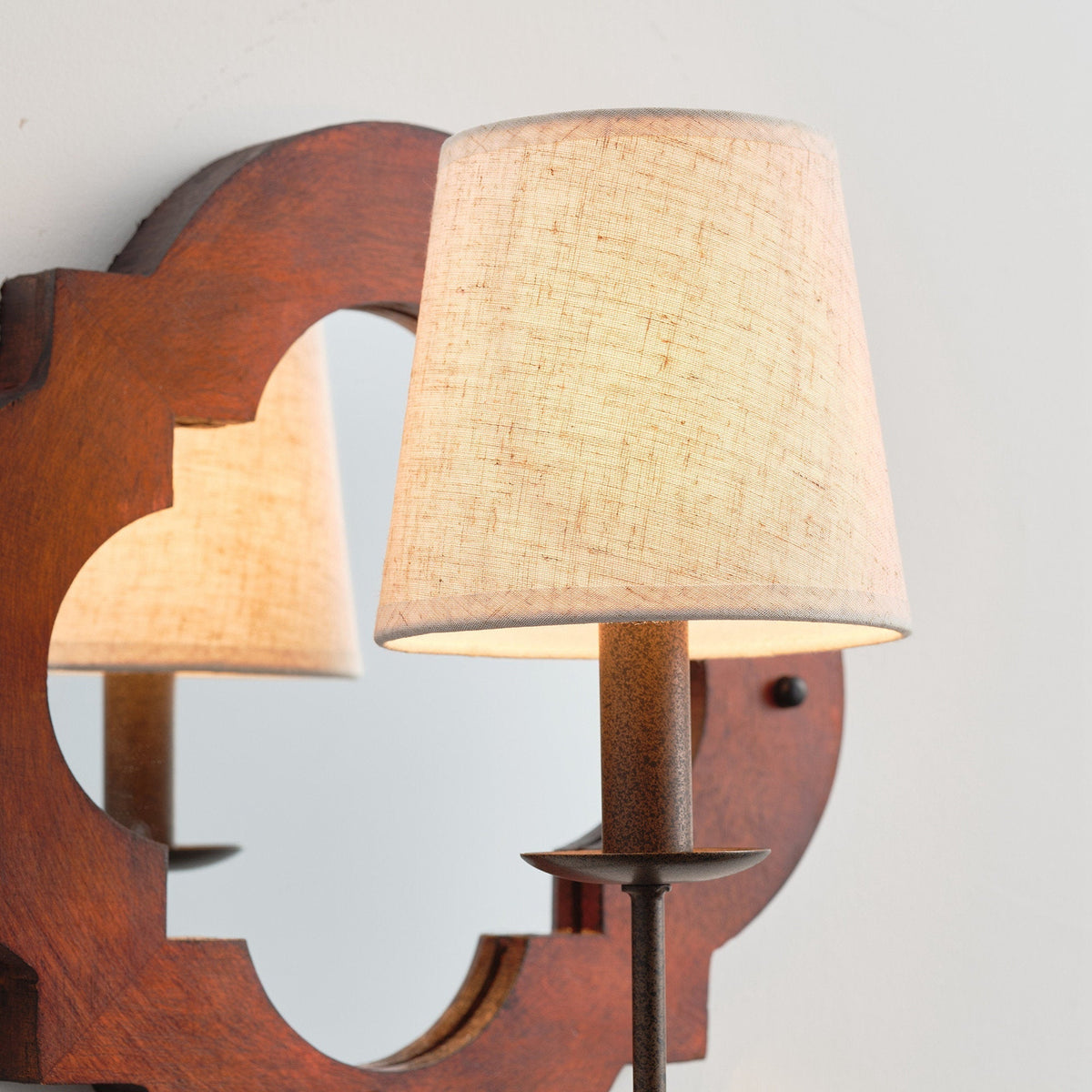 Velelelia wandlamp