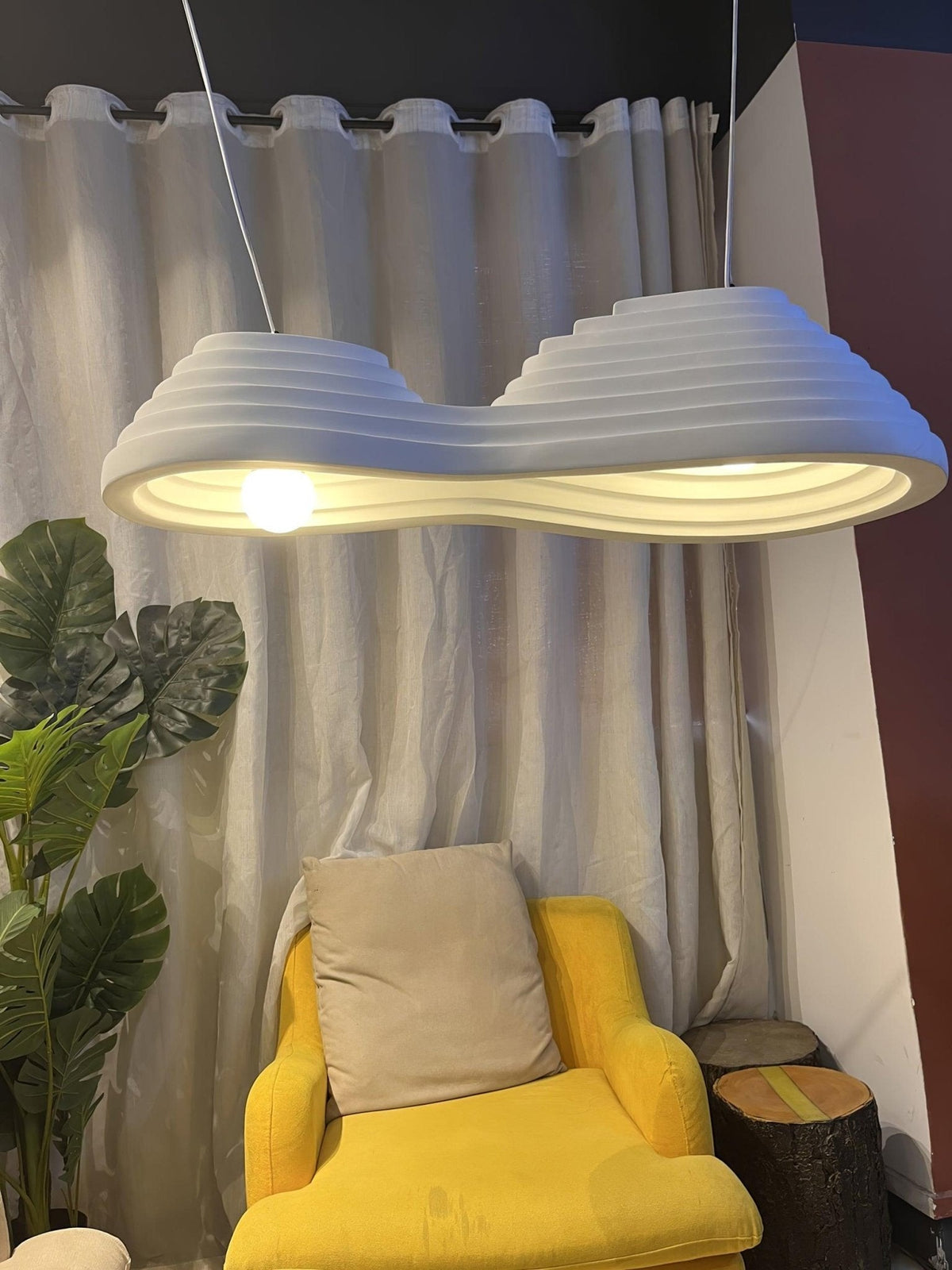 Niruise minimalistische hanglamp van hars