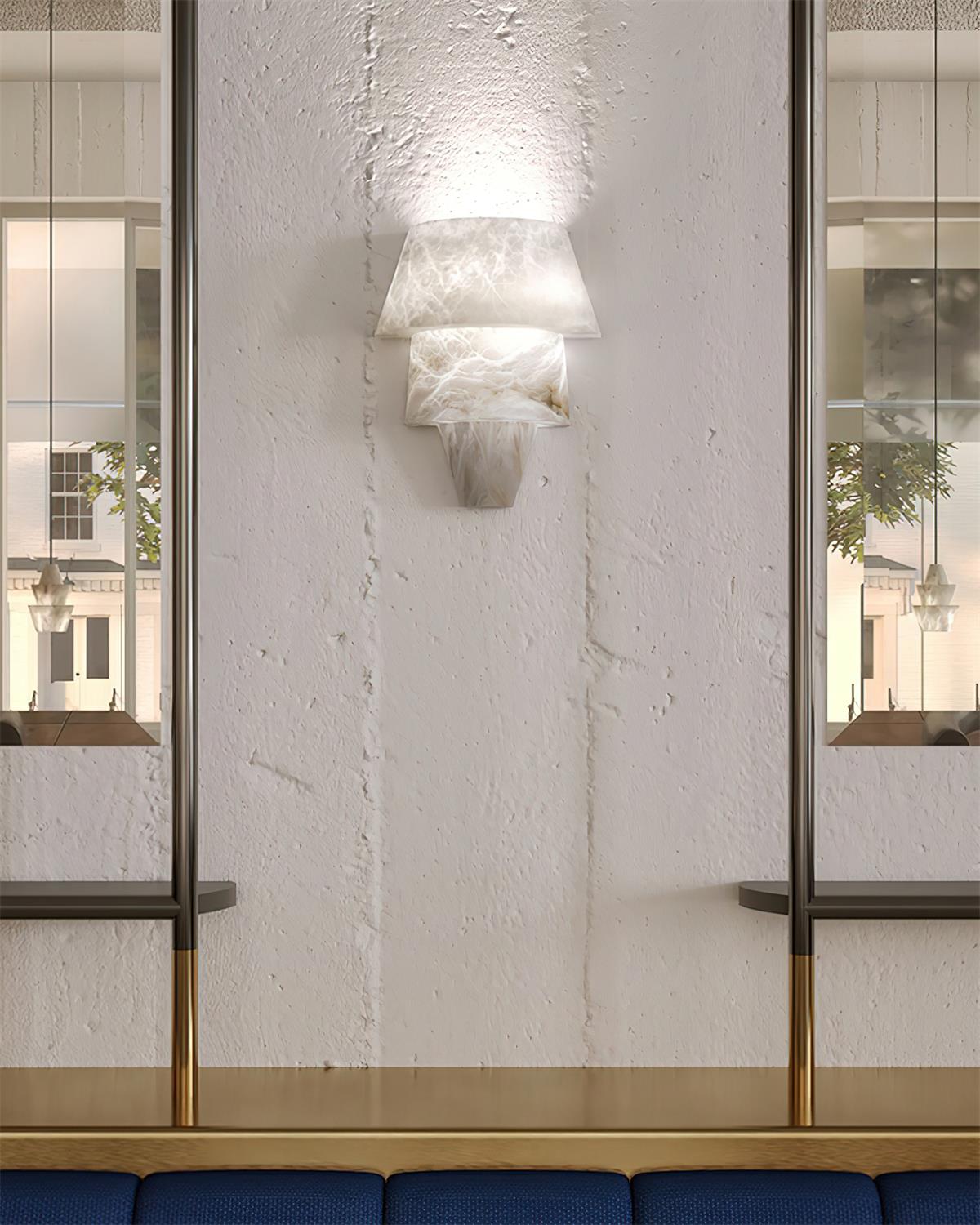 Alvian wandlamp elegante wit albast in lagen