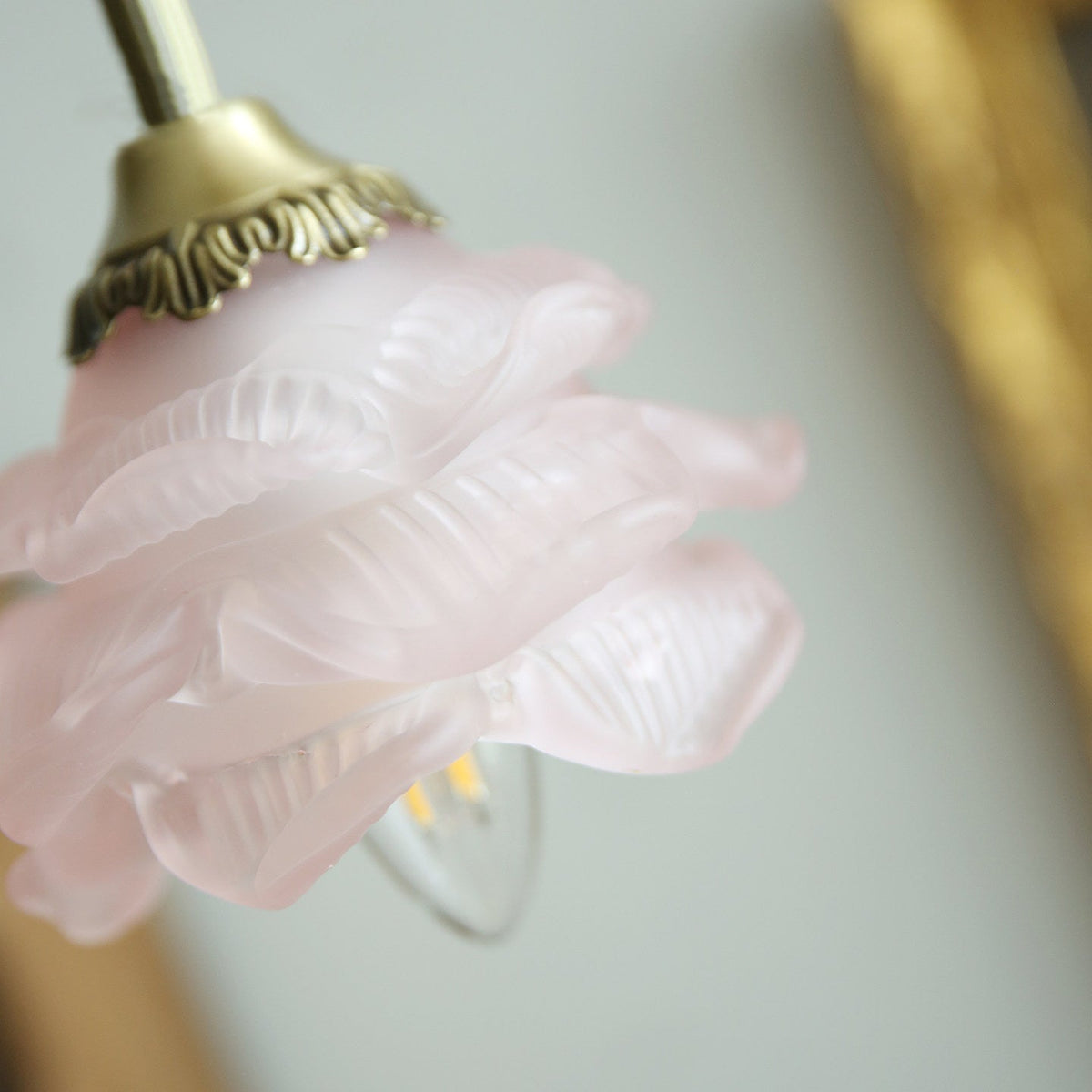 Avenoielle hanglamp met bloemmotief