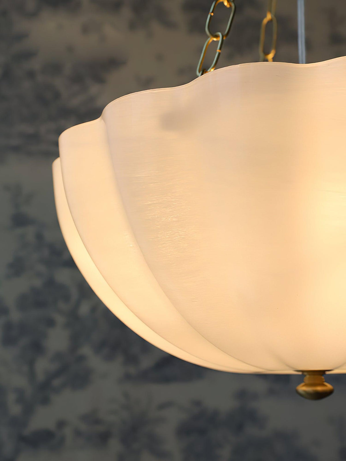Voriq kroonluchter glazen kom messing ketting