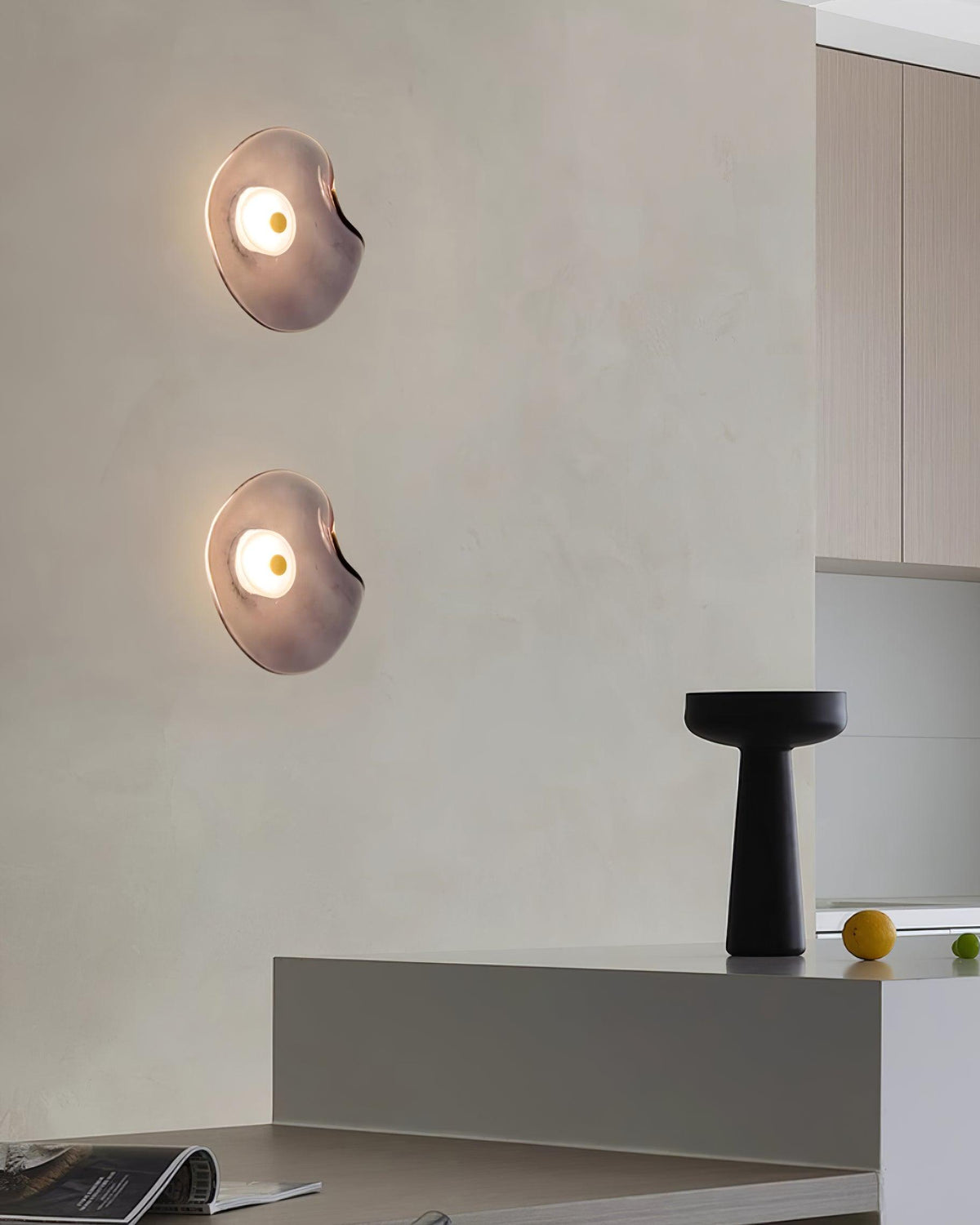 Kira wandlamp met amberkleurig glas