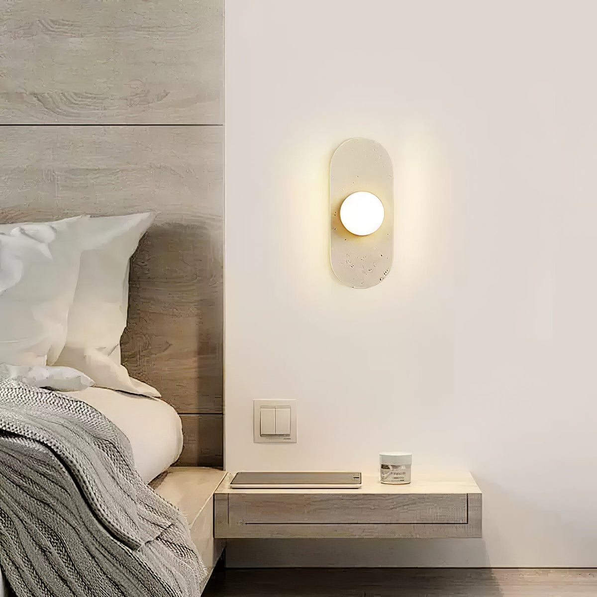 Zasoliel wandlamp met minimalistisch ontwerp in geel travertin