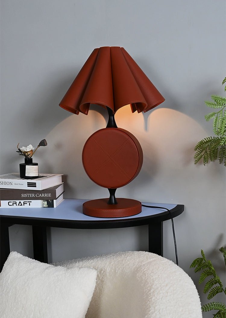 Saddle Stitch Leer tafellamp