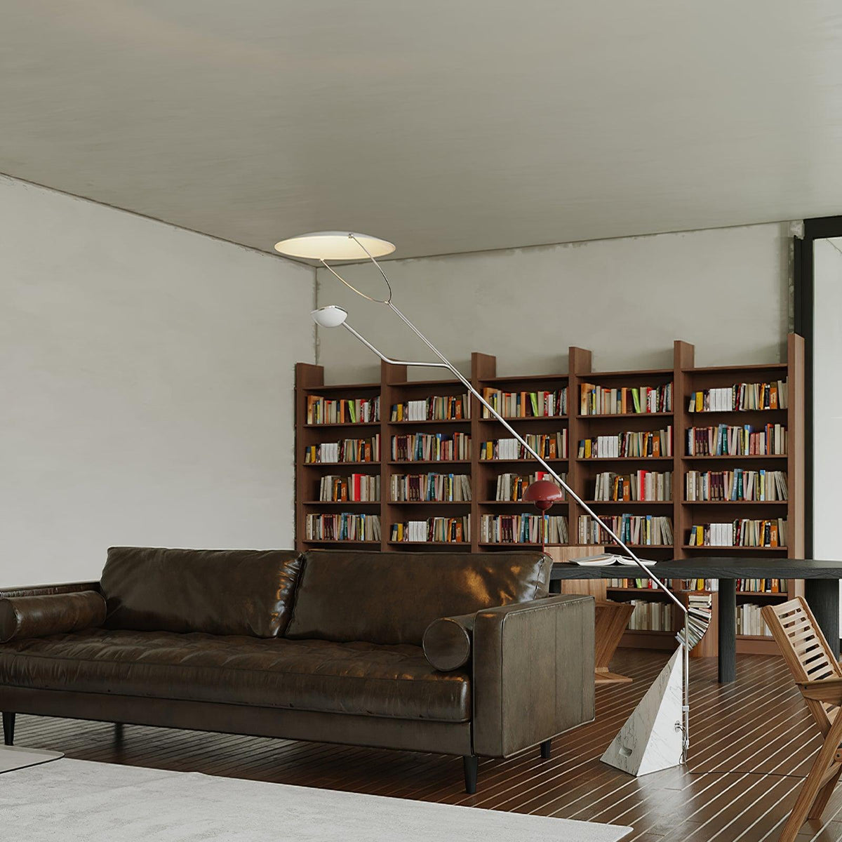 Olvenel vloerlamp met sculpturale chroom marmer