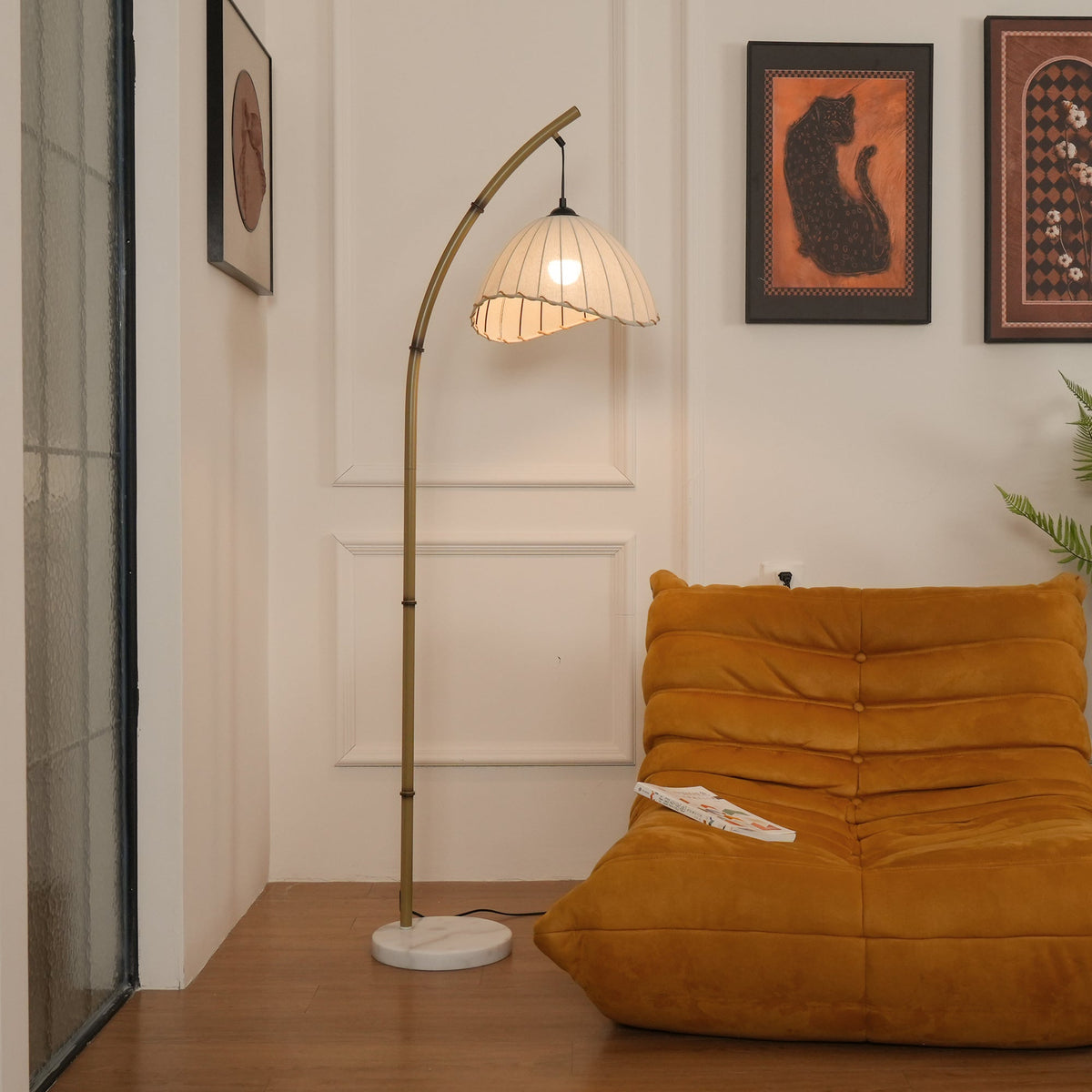 Liveno Minimalistische vloerlamp van marmer