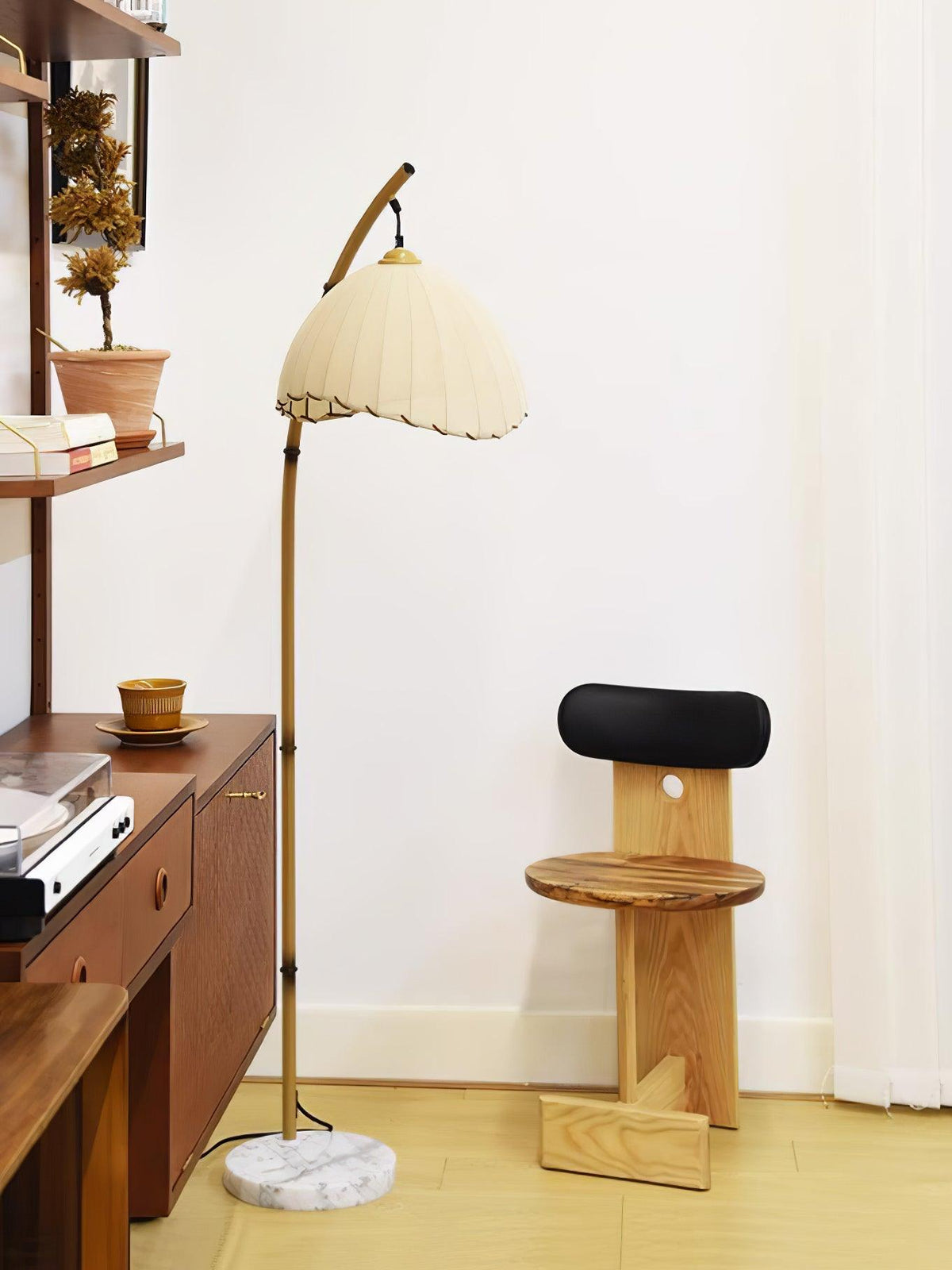 Liveno Minimalistische vloerlamp van marmer
