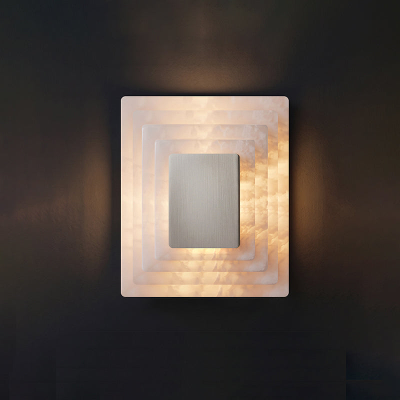 Sedgemere gelaagde albast wandlamp