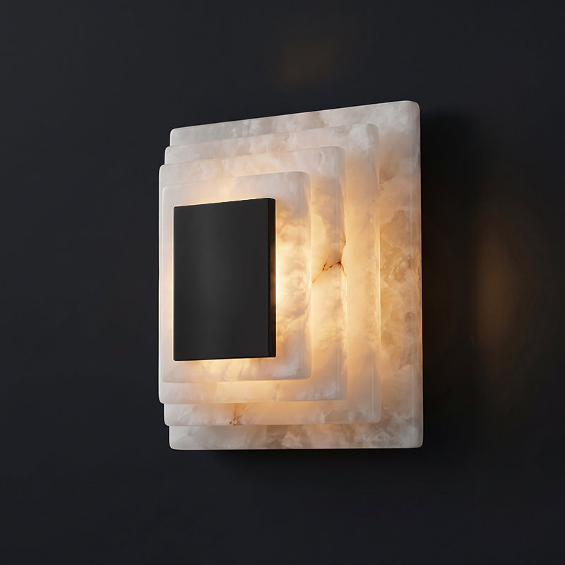Sedgemere gelaagde albast wandlamp