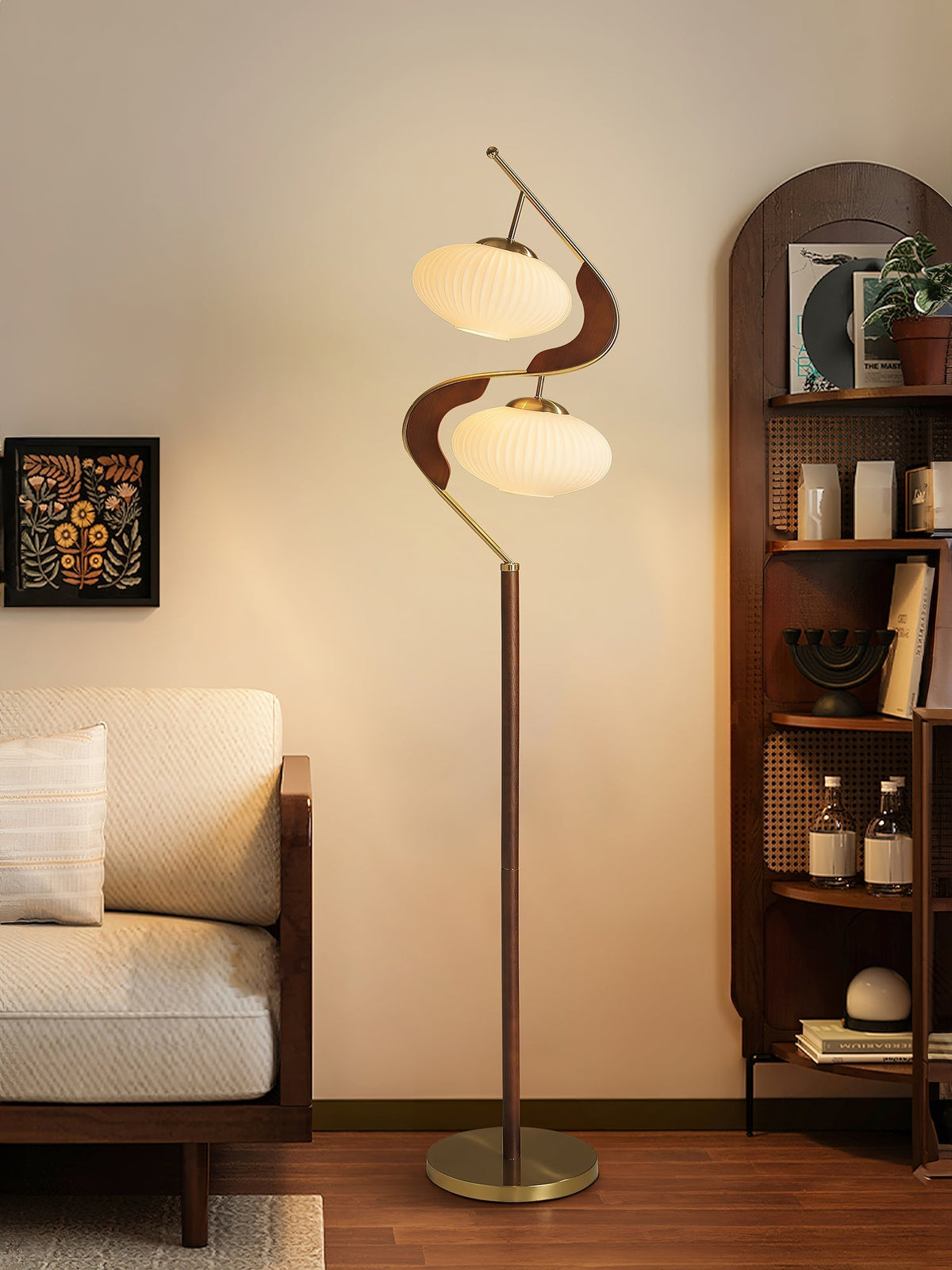 Miruaya moderne vloerlamp in walnootkleur en goud