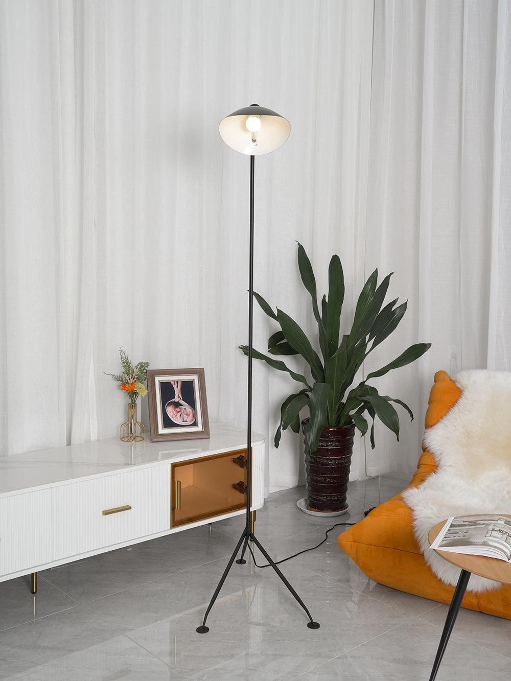 Nellie Minimalistische vloerlamp