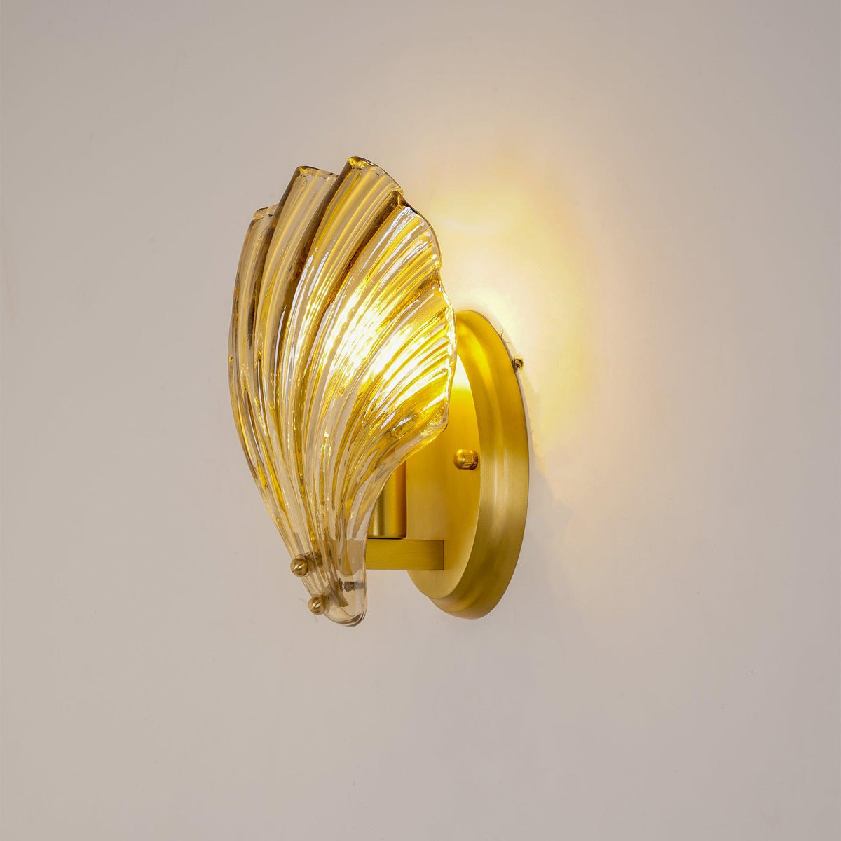 Neo Premium elegantie wandlamp van messing met glazen kap
