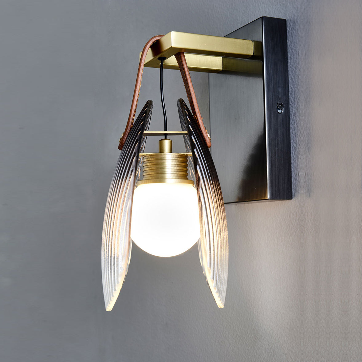 Teriisenne wandlamp