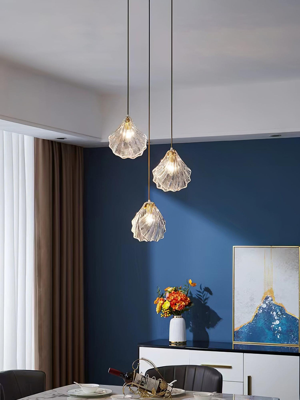 Veda hanglamp van glas met schelpontwerp, artistiek en elegant