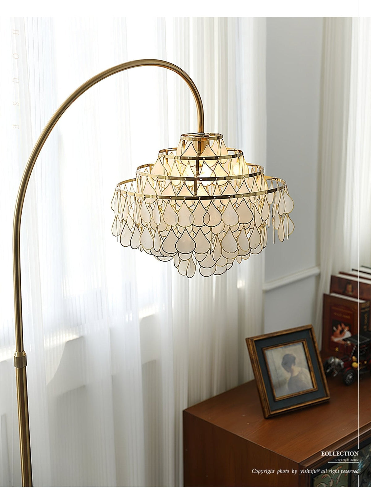 Emily vloerlamp in goudkleurige afwerking