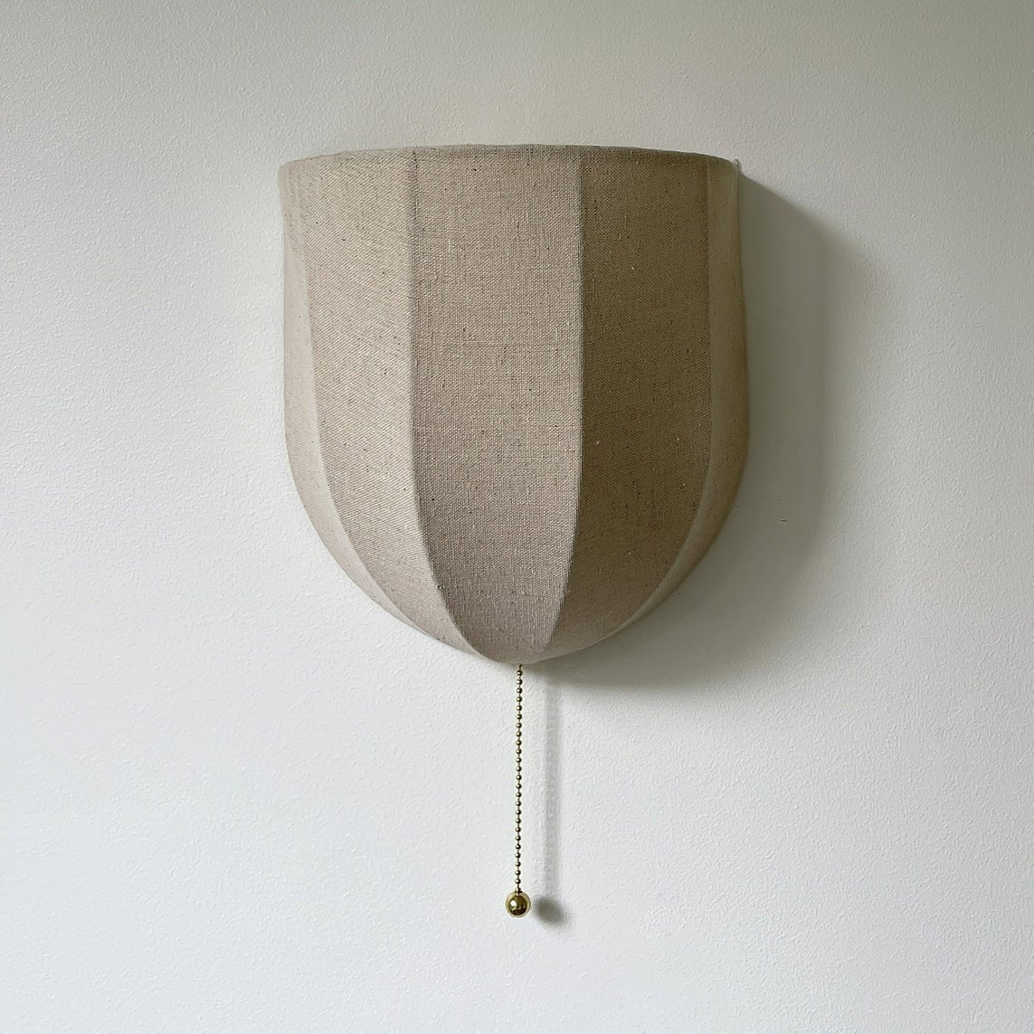 Griswold wandlamp met linnen stof
