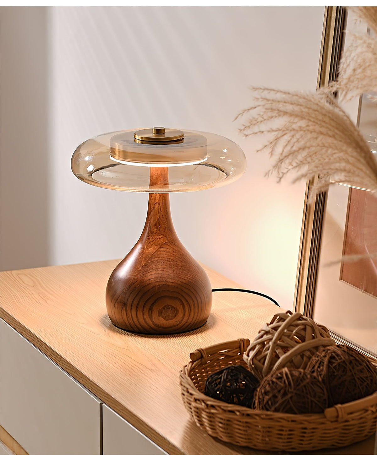 Bux Moderne tafellamp van walnoothout