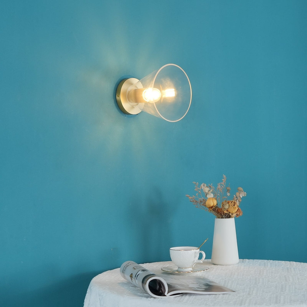 Elthyn plafondlamp conische kap glas messing minimalistisch industrieel