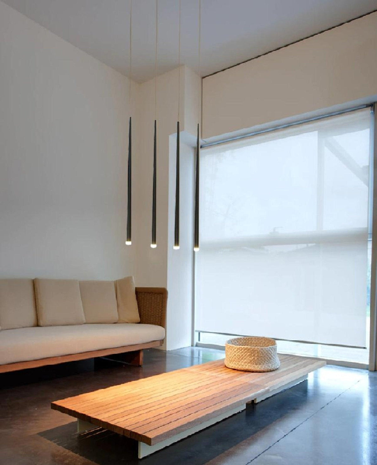Reveno Kroonluchter Slender Cone Lineair Zwart Minimalistisch