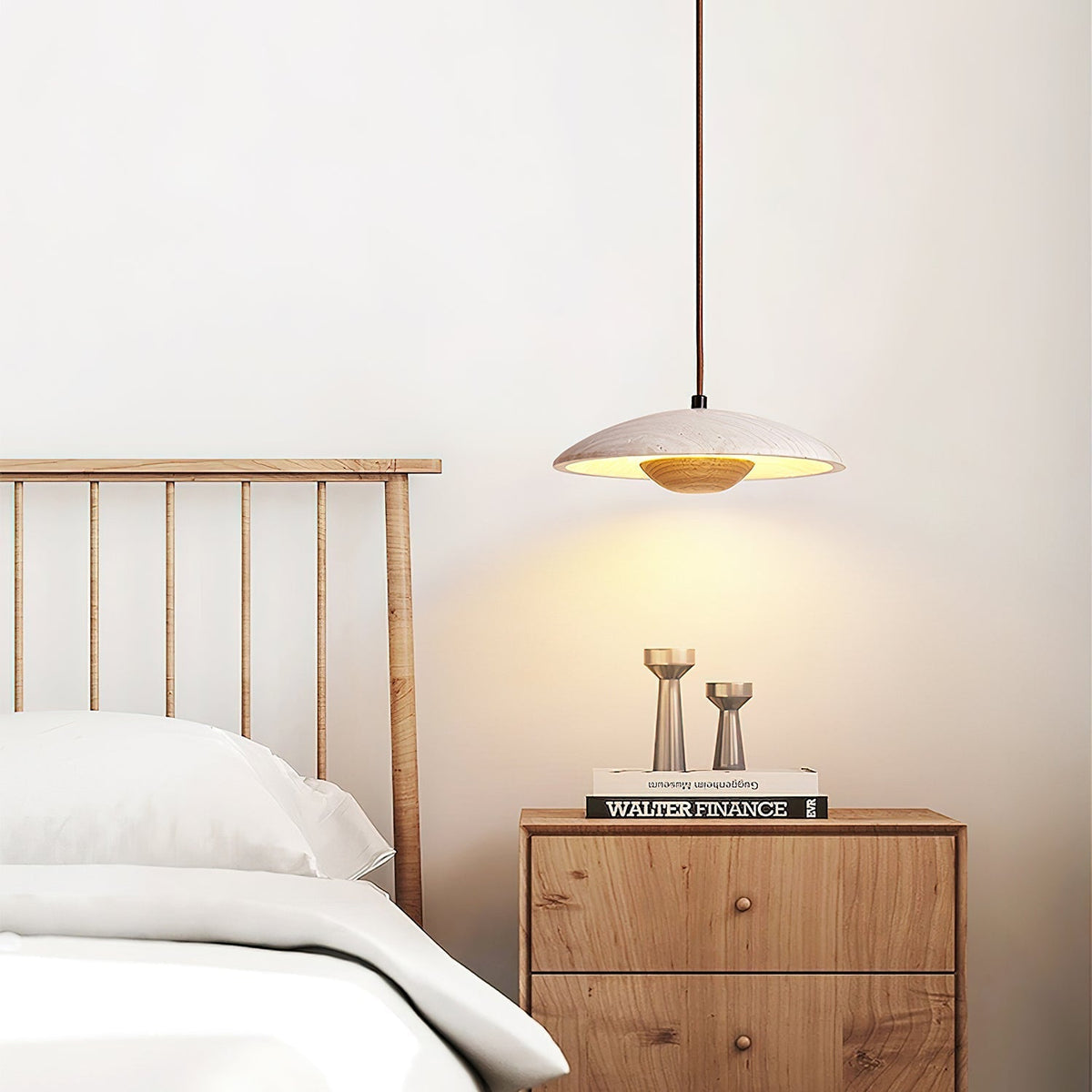 Bax hanglamp met brede rand in geel travertin