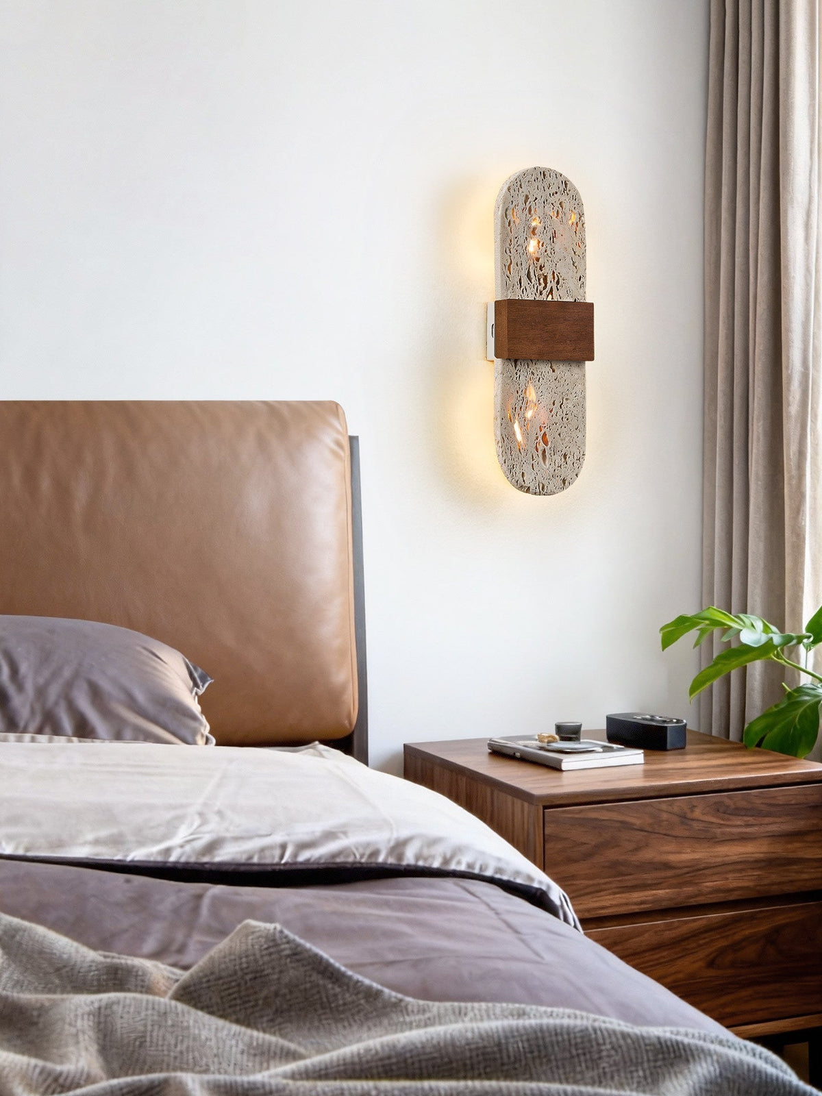 Seroelle wandlamp met geel travertin en walnoot