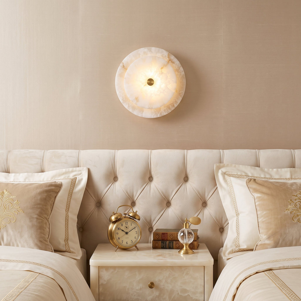 Ravelford disc albast wandlamp