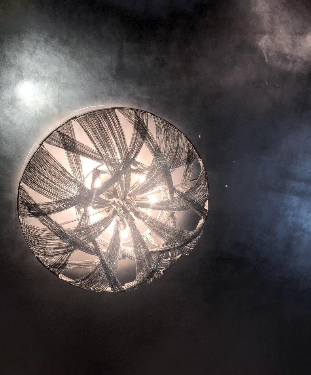 Talj plafondlamp met ketting van aluminium en tassel in nikkel