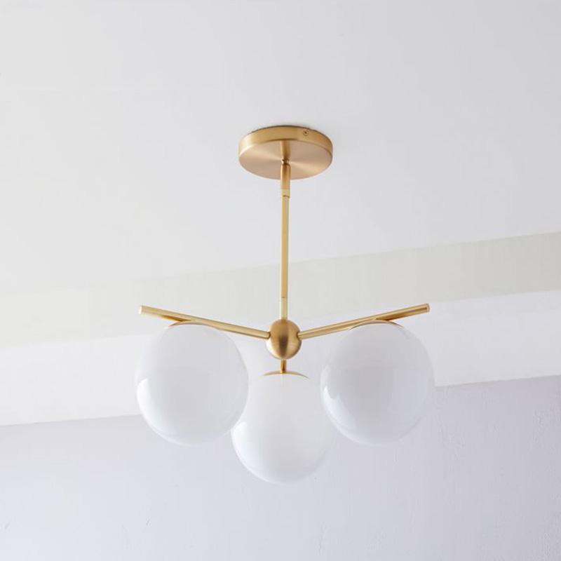 Casoella Kroonluchter met bolvormige kap en steel, moderne goudkleurige afwerking