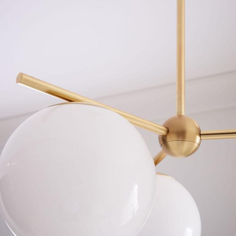Casoella Kroonluchter met bolvormige kap en steel, moderne goudkleurige afwerking