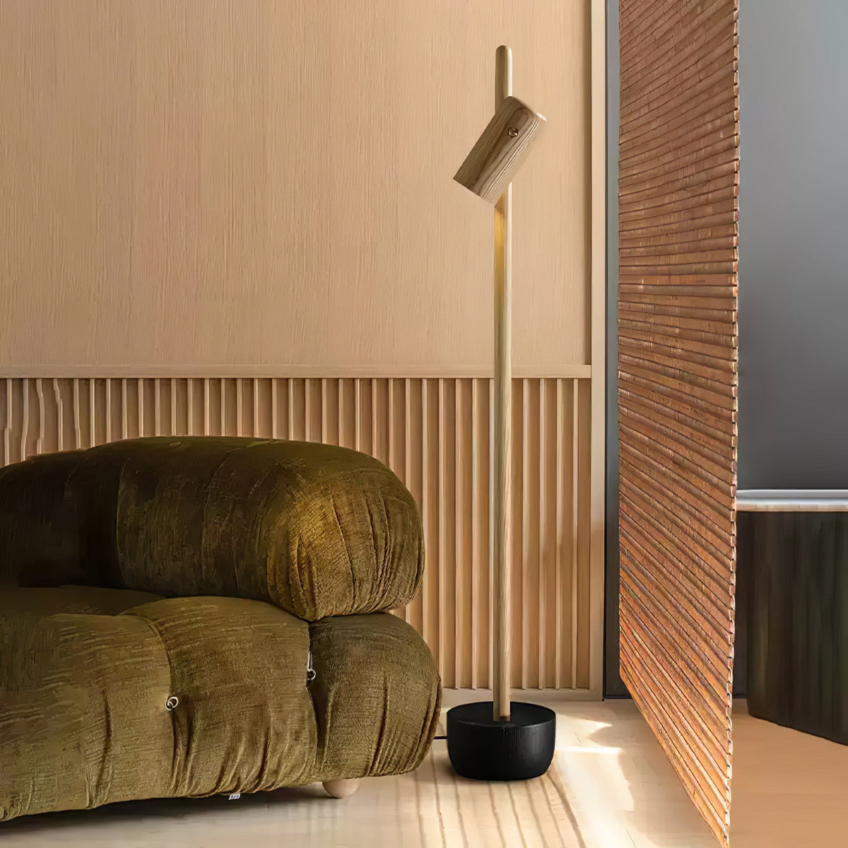Rinisina vloerlamp met spotverlichting van hout