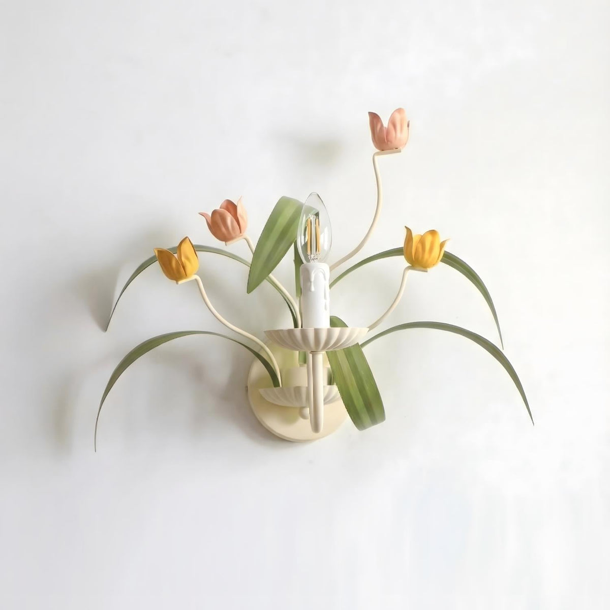 Tulianne wandlamp