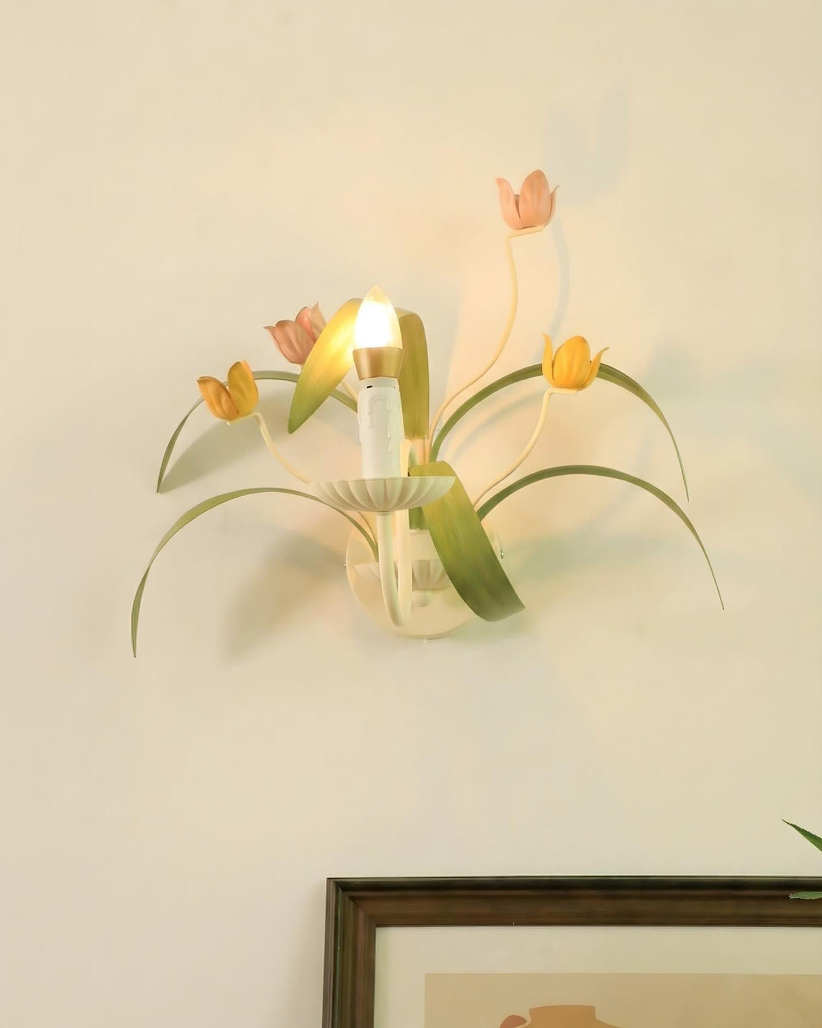 Tulianne wandlamp