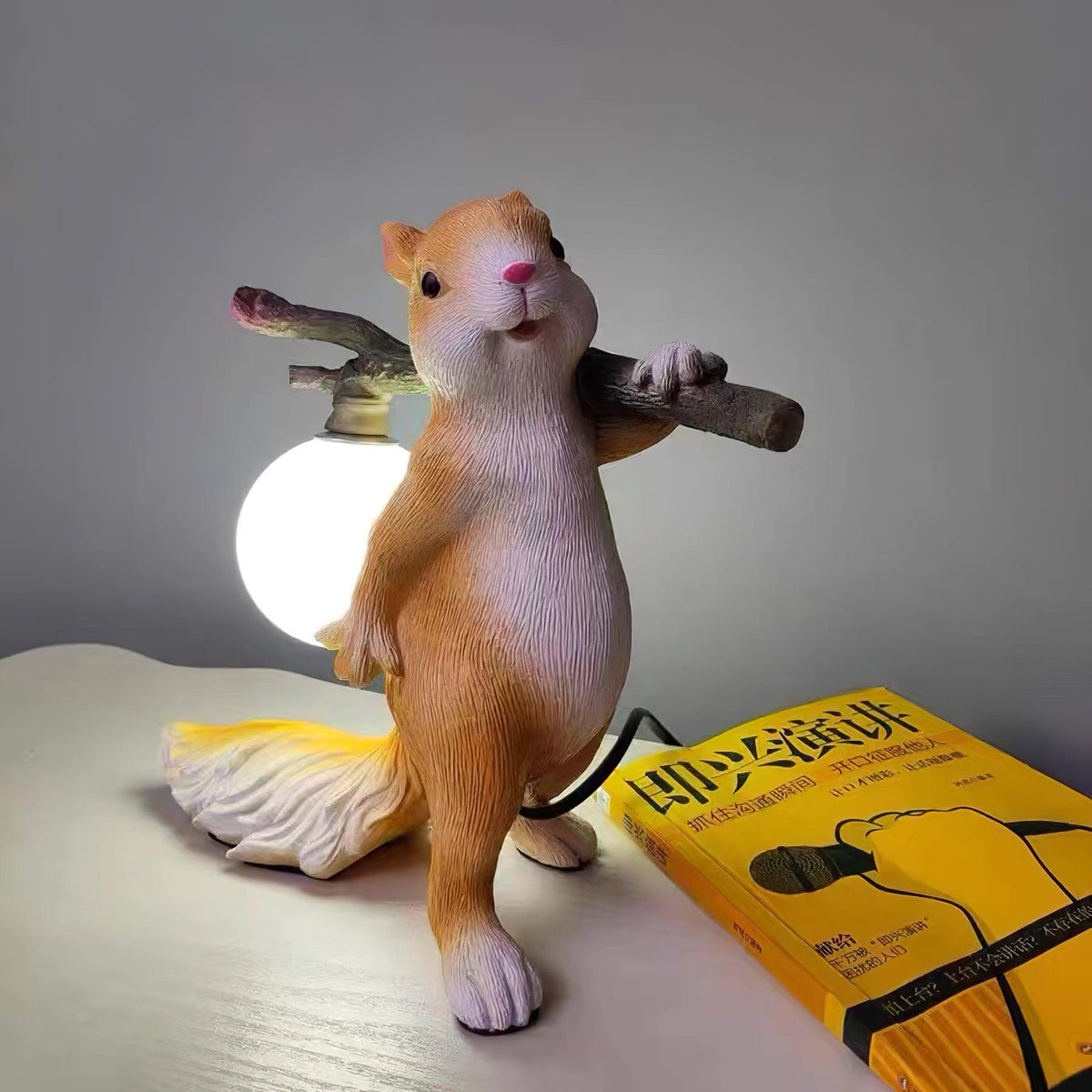 Squirrel tafellamp