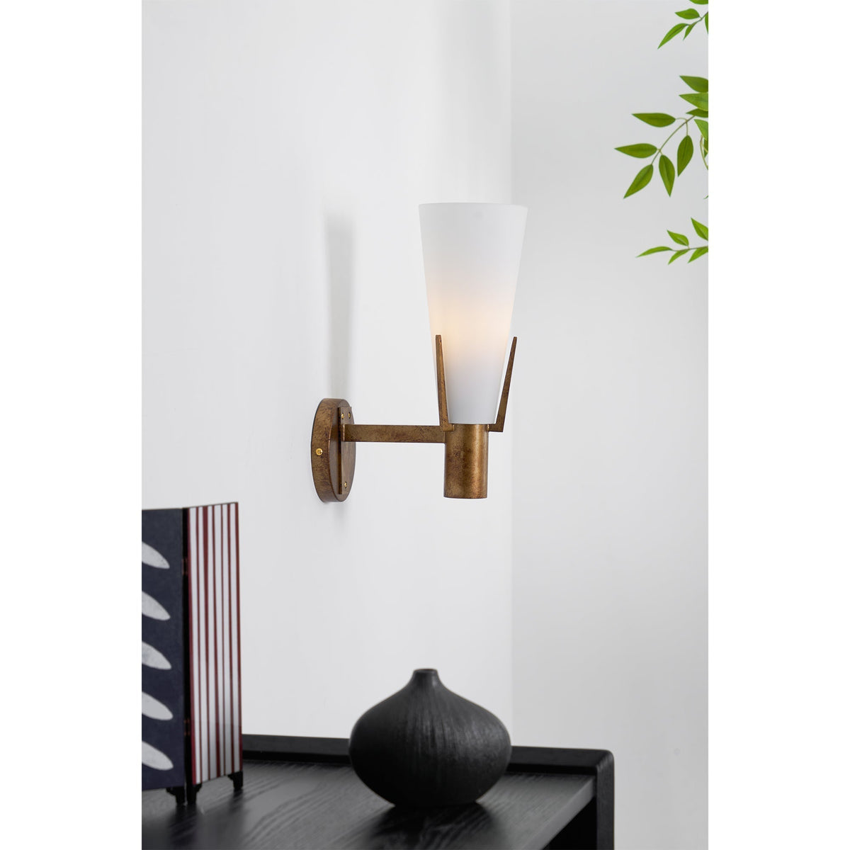 Vatalel wandlamp