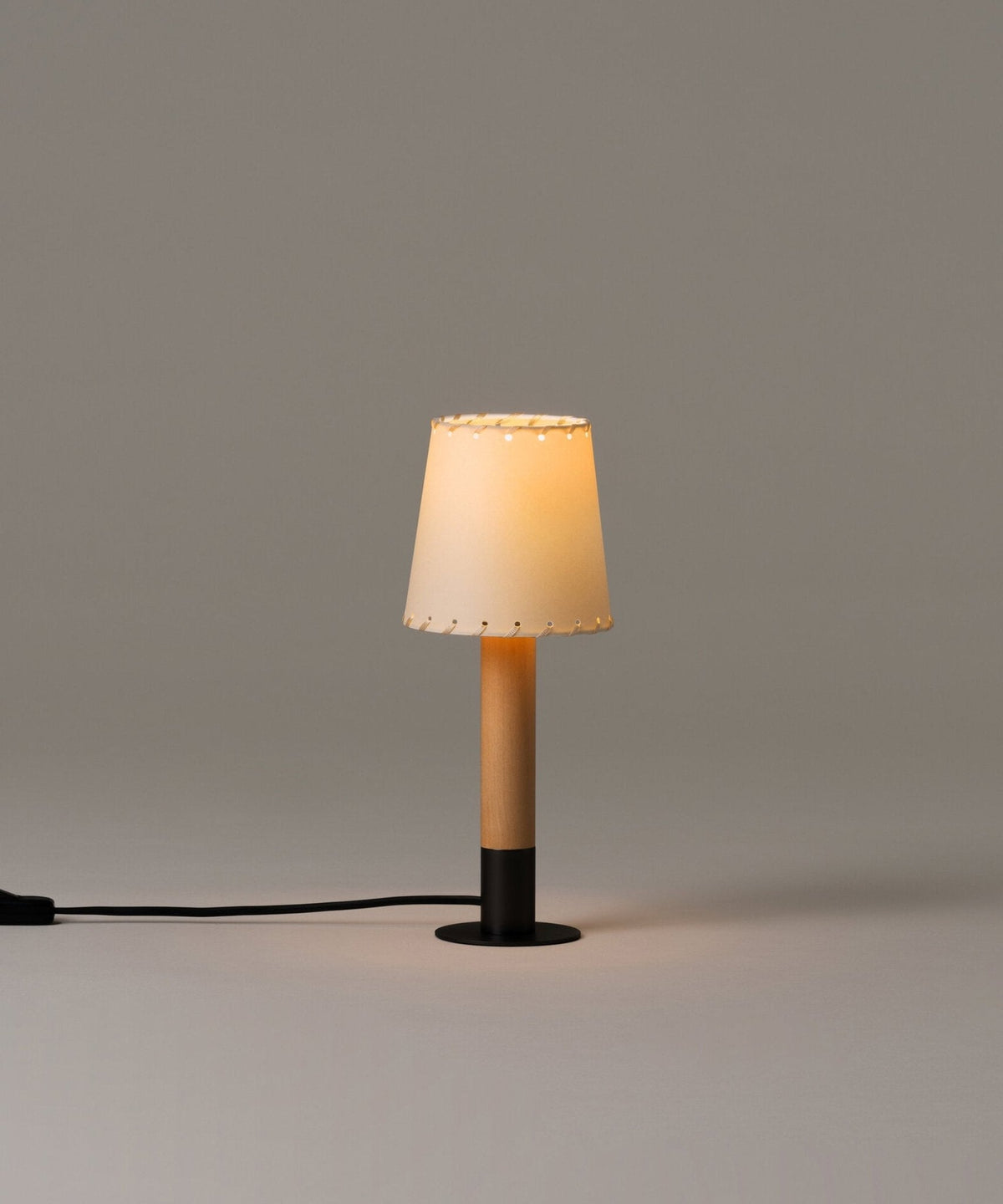 Bravique Stitched tafellamp
